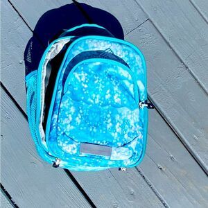 High Sierra lunch bag, great for school or office